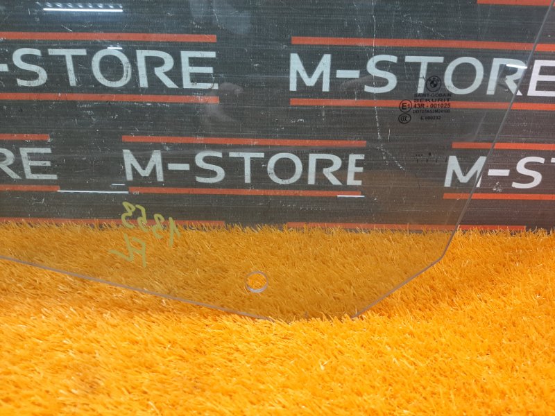 Стекло боковое, 600 рублей, Красноярск