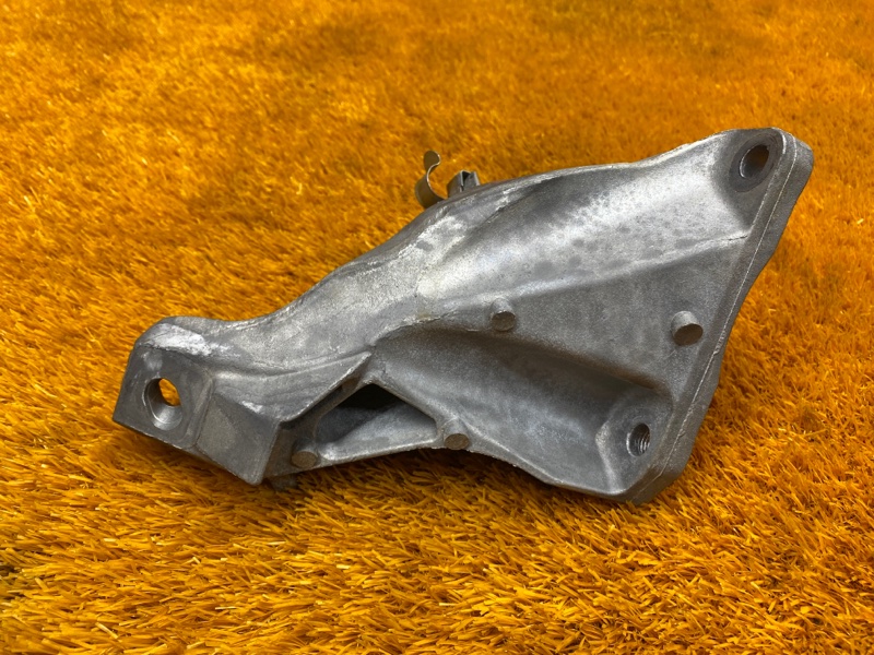 Кронштейн подушки двигателя, 570 рублей, Красноярск