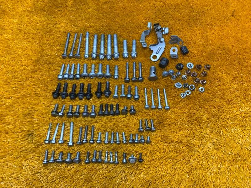 Болты и гайки ДВС, 750 рублей, Красноярск