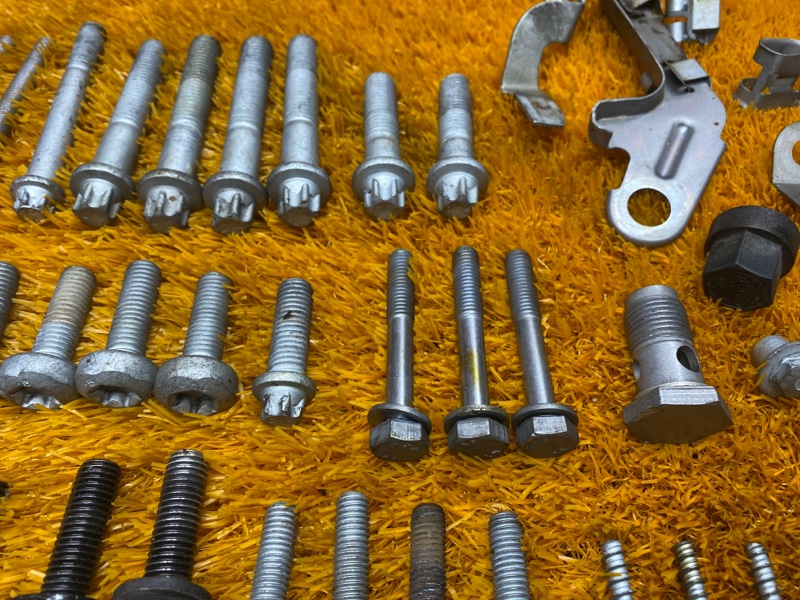 Болты и гайки ДВС, 750 рублей, Красноярск