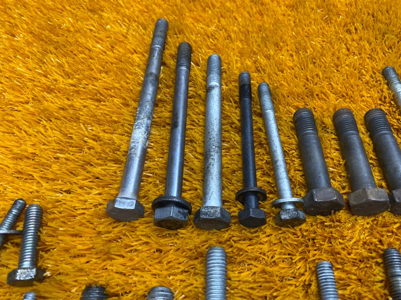 Болты и гайки ДВС, 930 рублей, Красноярск