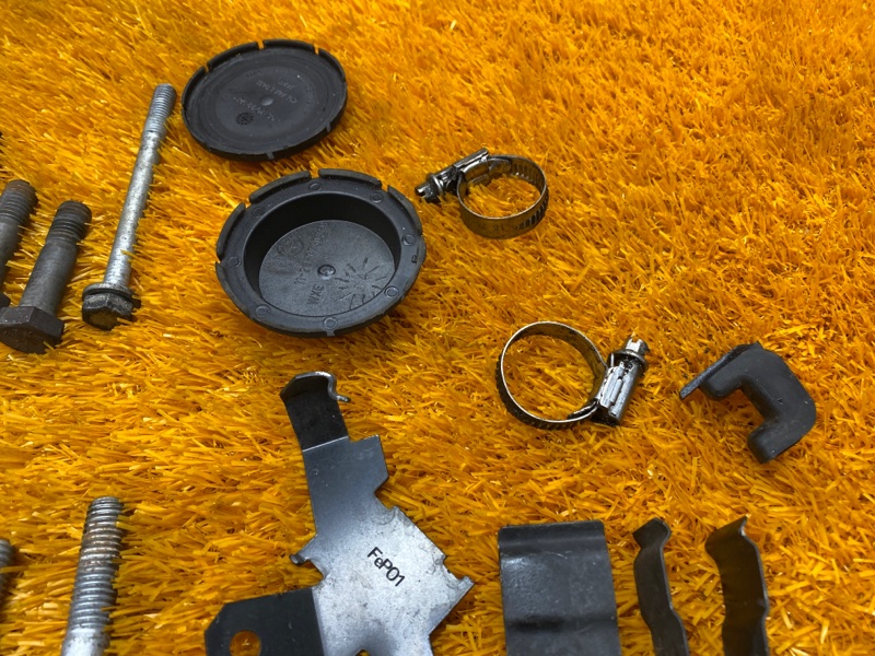 Болты и гайки ДВС, 930 рублей, Красноярск