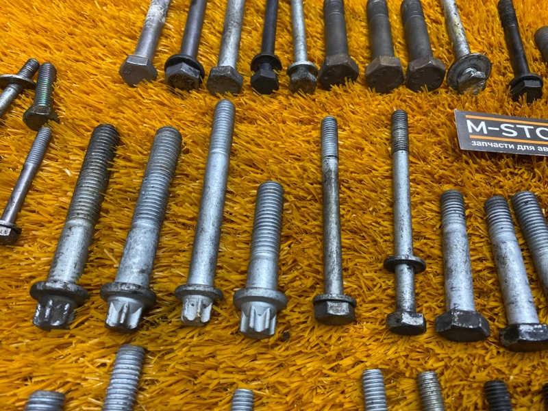 Болты и гайки ДВС, 930 рублей, Красноярск