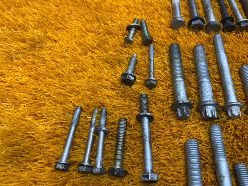 Болты и гайки ДВС, 930 рублей, Красноярск