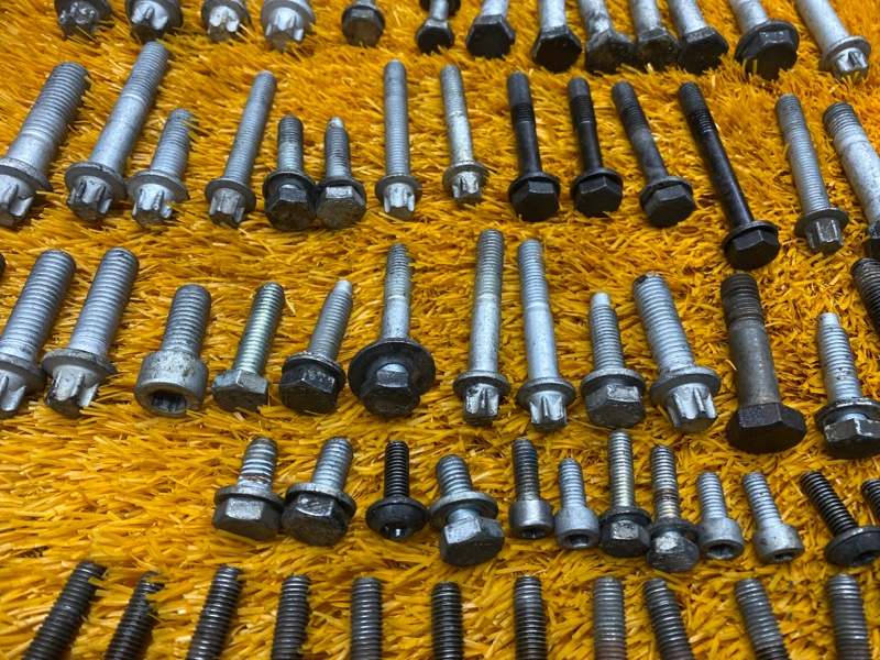 Болты и гайки ДВС, 930 рублей, Красноярск