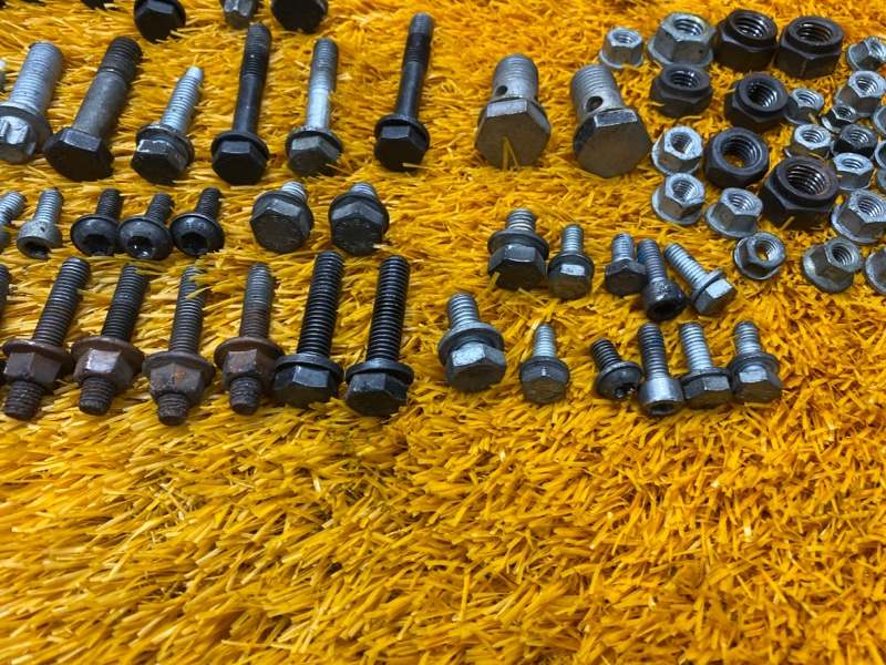 Болты и гайки ДВС, 930 рублей, Красноярск