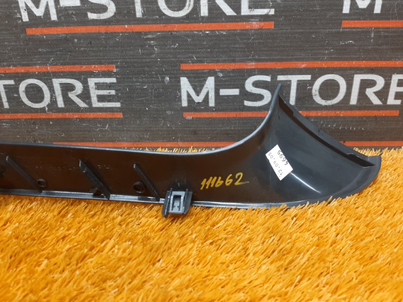 обшивка двери багажника, 410 рублей, Красноярск