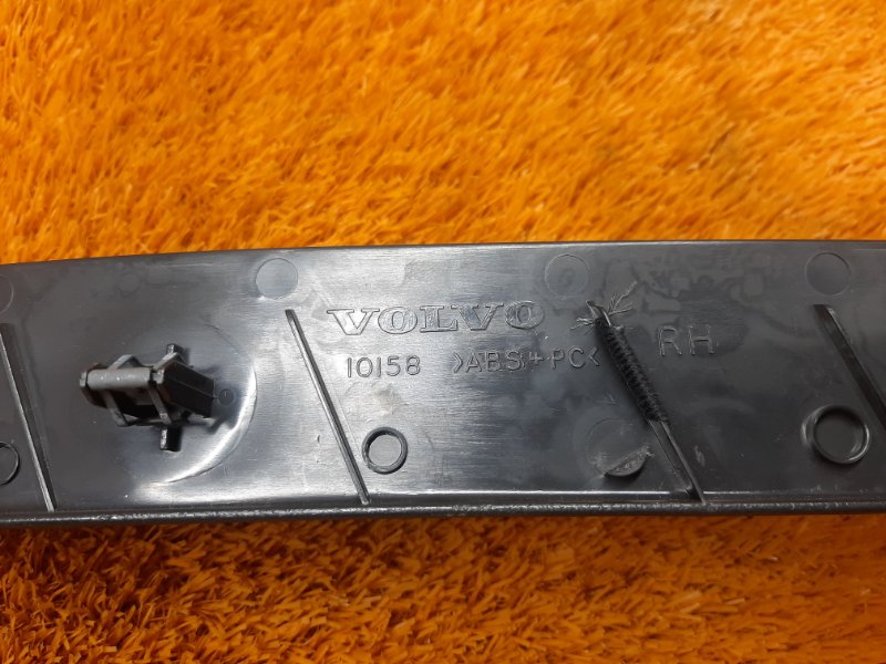 обшивка двери багажника, 410 рублей, Красноярск