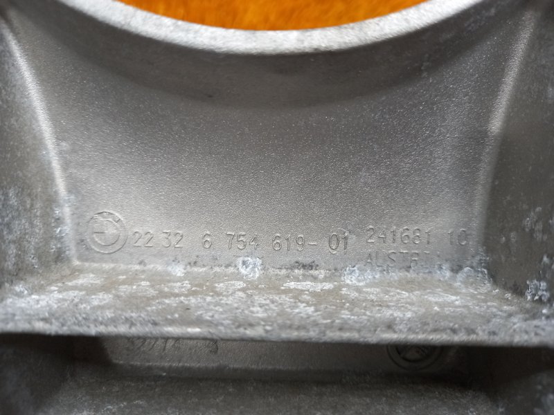 Кронштейн КПП, 500 рублей, Красноярск