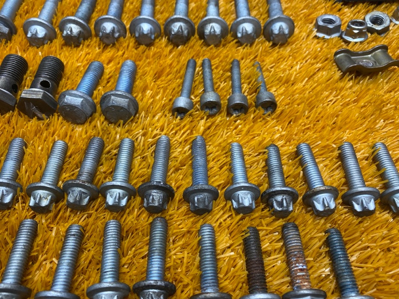 Болты и гайки ДВС, 750 рублей, Красноярск