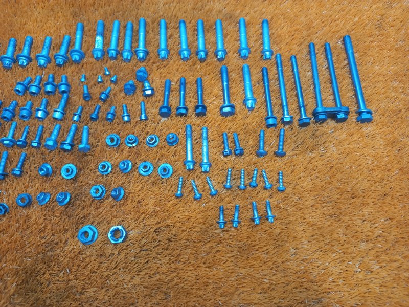 Болты и гайки ДВС, 800 рублей, Красноярск