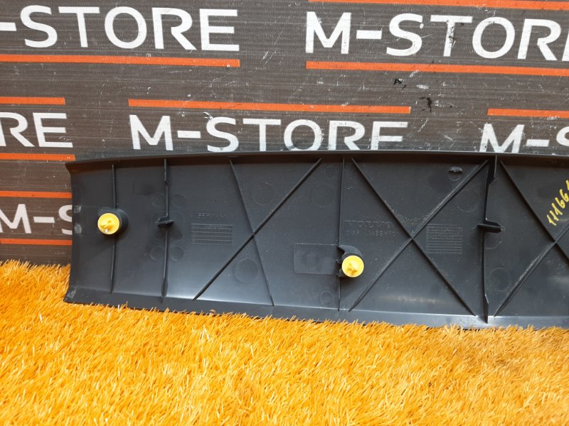 обшивка двери багажника, 670 рублей, Красноярск