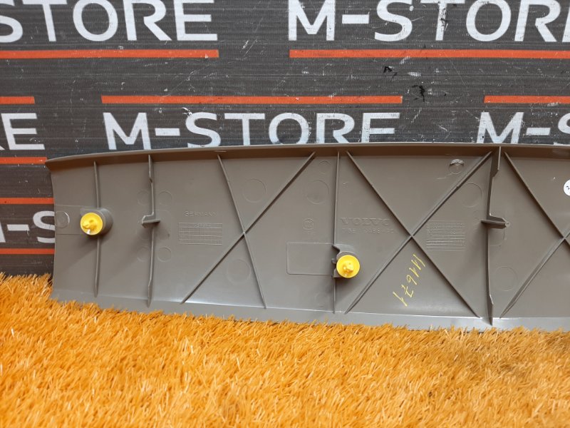 обшивка двери багажника, 670 рублей, Красноярск