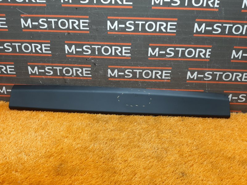 обшивка двери багажника, 300 рублей, Красноярск