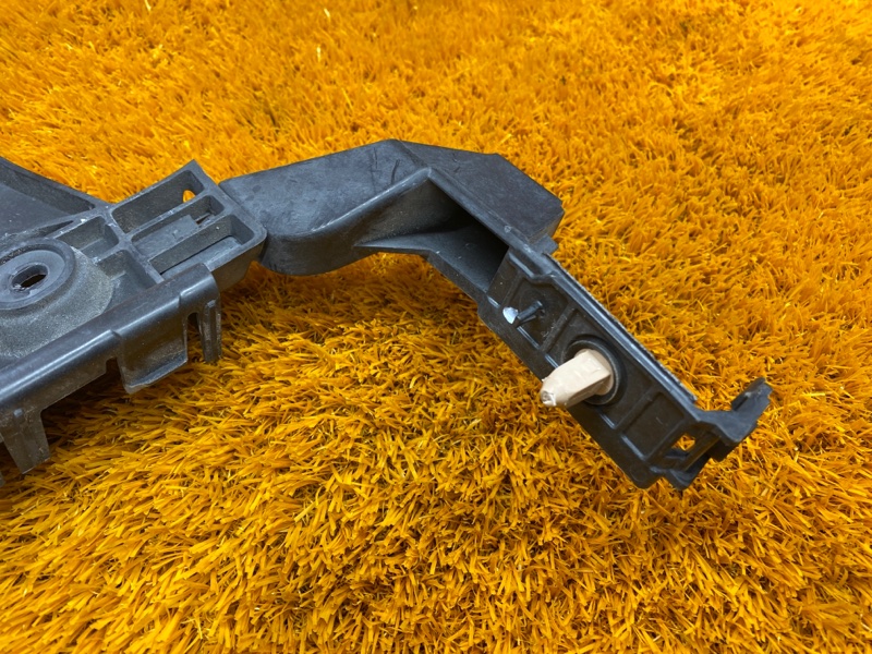 крепление бампера, 450 рублей, Красноярск