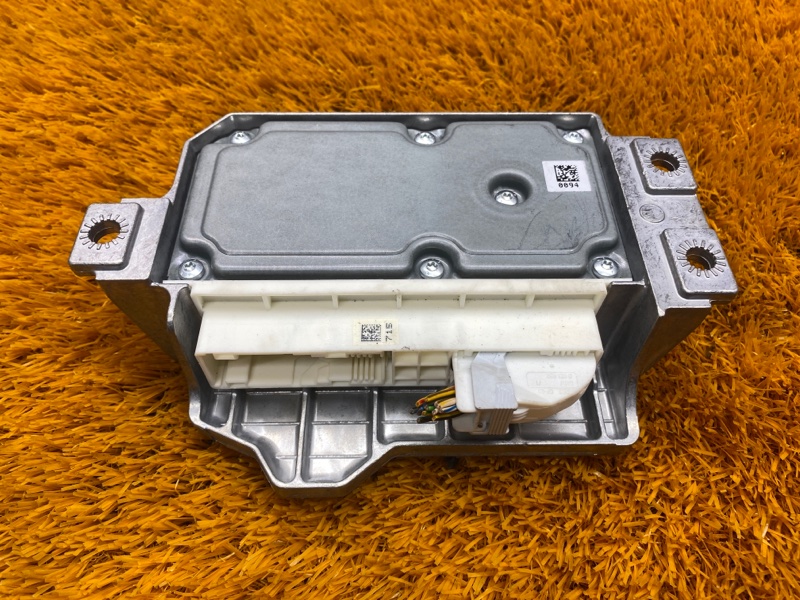 Блок управления Airbag, 2000 рублей, Красноярск