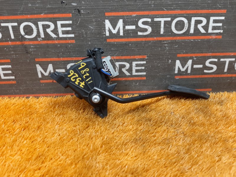 педаль газа, 980 рублей, Красноярск