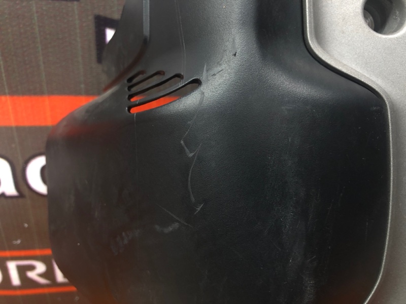 крышка двигателя, 1000 рублей, Красноярск