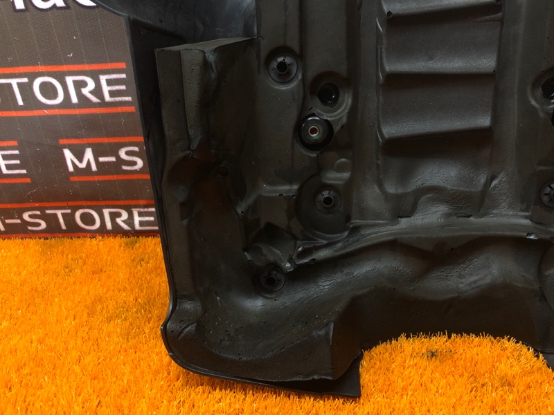 крышка двигателя, 1000 рублей, Красноярск