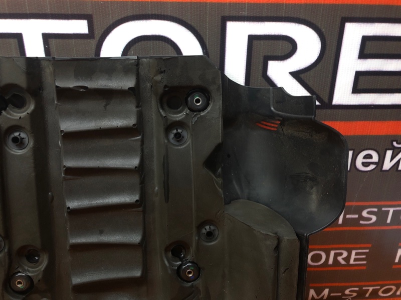 крышка двигателя, 1000 рублей, Красноярск