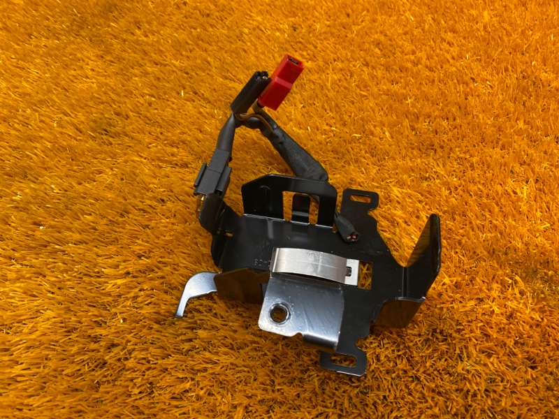 кронштейн, 300 рублей, Красноярск