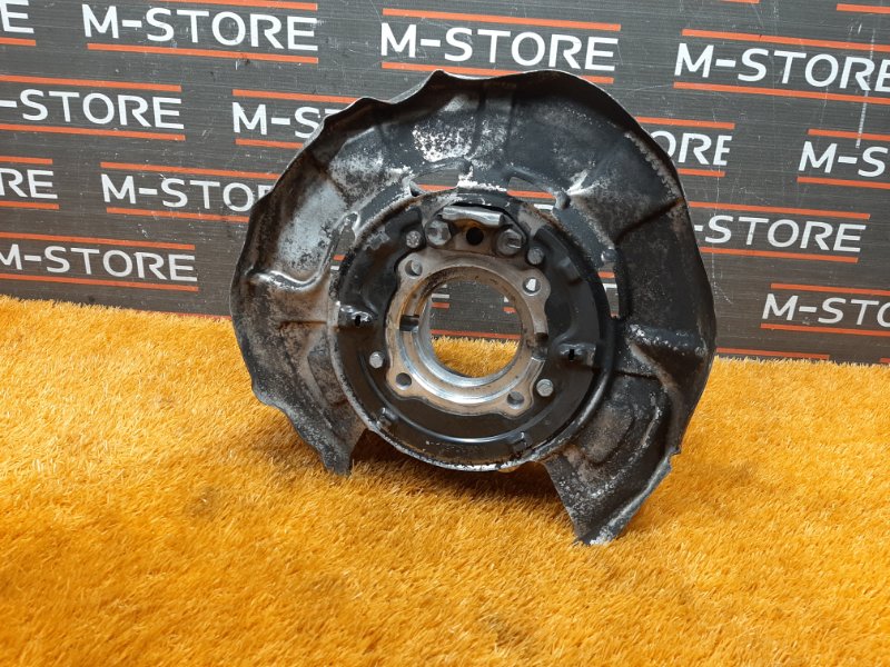 кулак поворотный, 1000 рублей, Красноярск