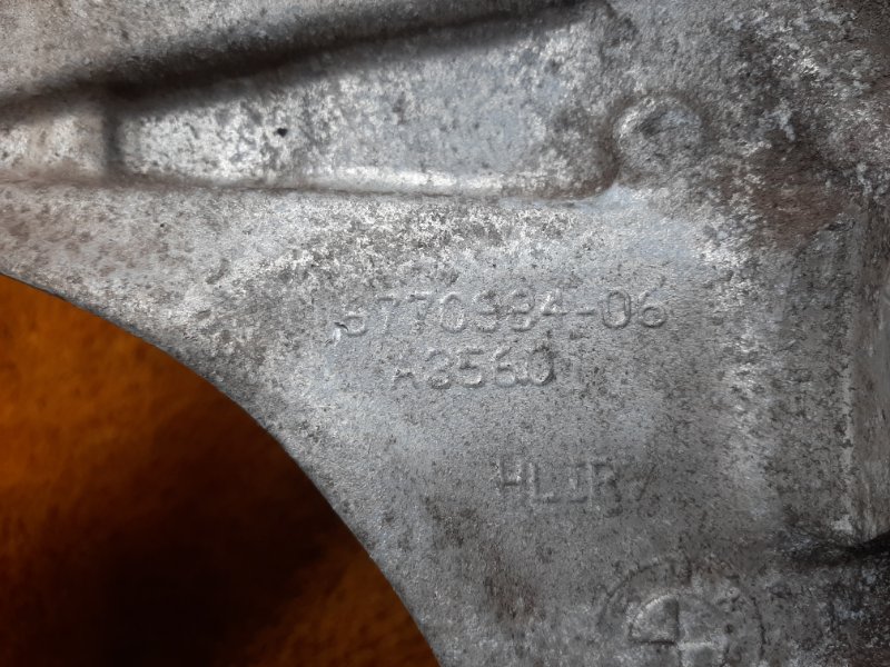 кулак поворотный, 1000 рублей, Красноярск