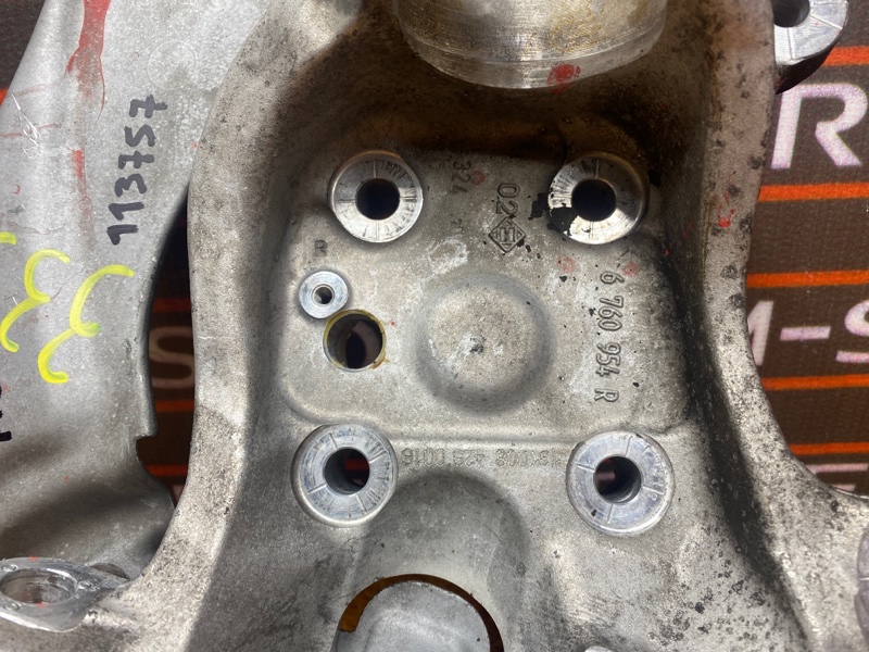 кулак поворотный, 1000 рублей, Красноярск