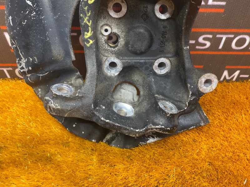 кулак поворотный, 1000 рублей, Красноярск