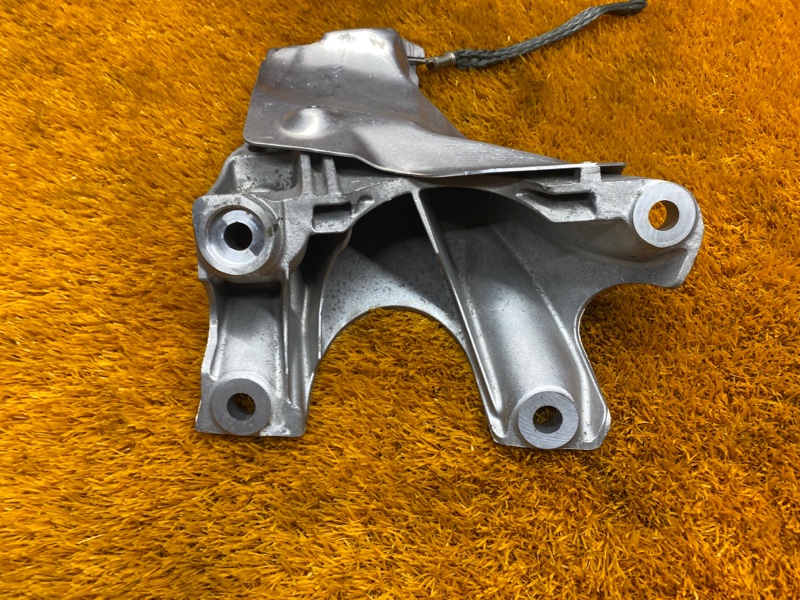 Кронштейн подушки двигателя, 340 рублей, Красноярск