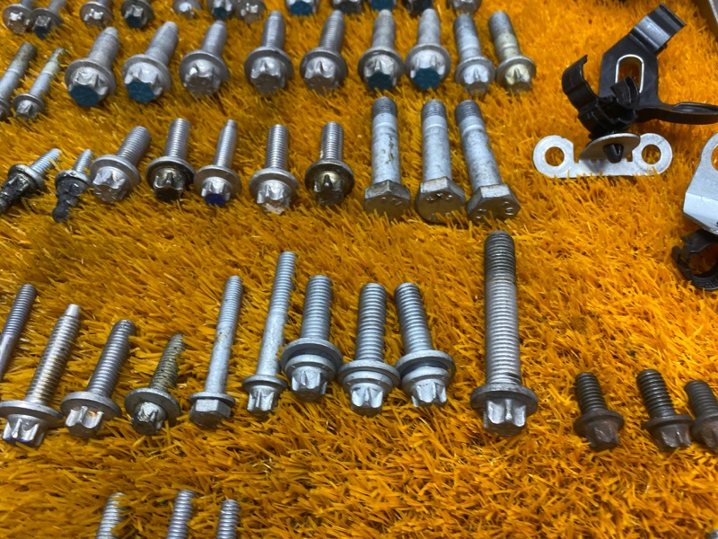 Болты и гайки ДВС, 750 рублей, Красноярск