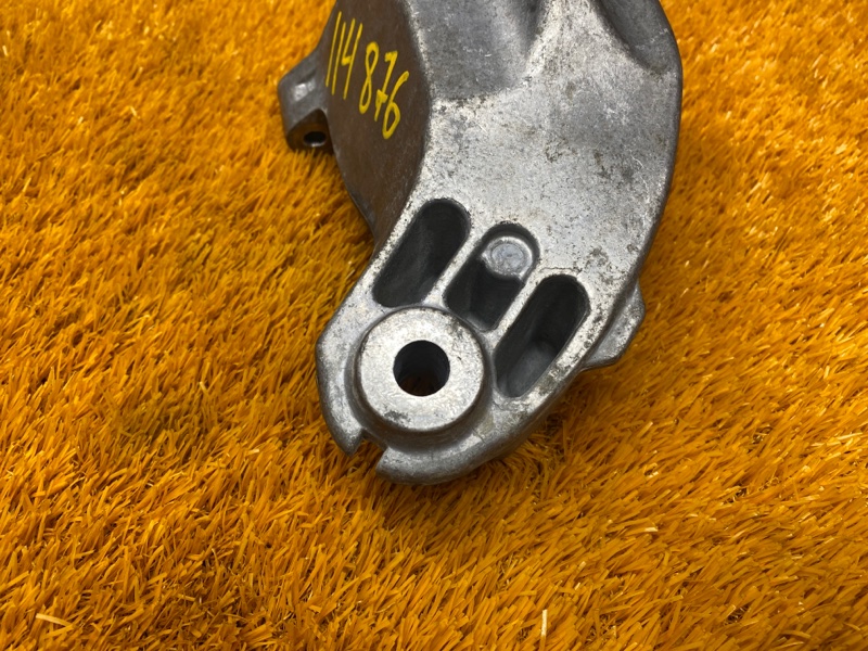 Кронштейн подушки двигателя, 1820 рублей, Красноярск