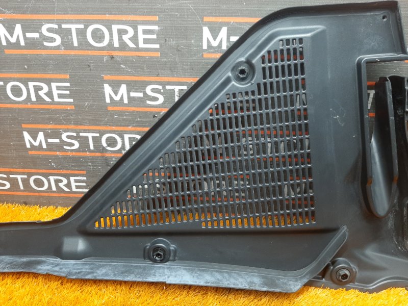 решетка под лобовое стекло, 340 рублей, Красноярск