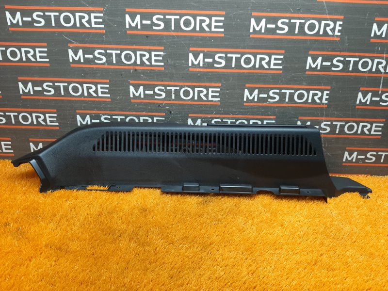 направляющая шторки багажника, 930 рублей, Красноярск