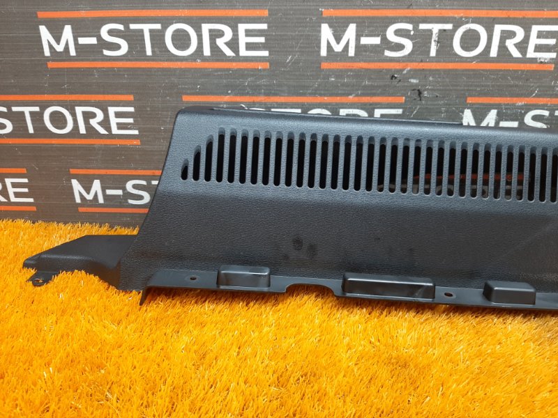 направляющая шторки багажника, 930 рублей, Красноярск