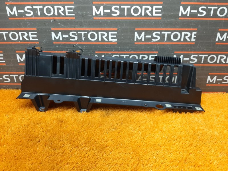 кронштейн направляющей шторки багажника, 930 рублей, Красноярск