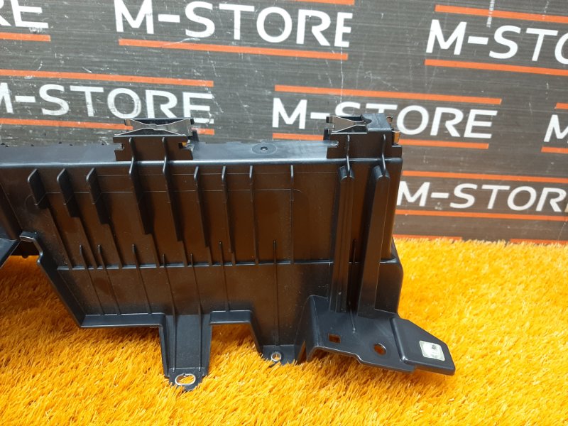 кронштейн направляющей шторки багажника, 930 рублей, Красноярск