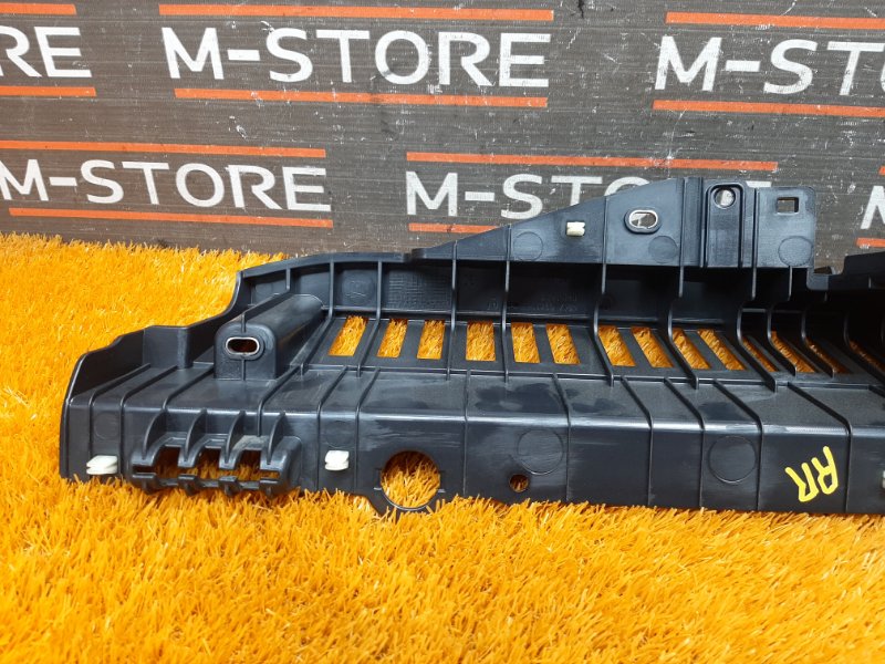 кронштейн направляющей шторки багажника, 930 рублей, Красноярск