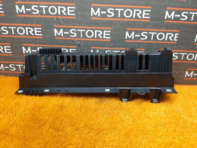 кронштейн направляющей шторки багажника, 930 рублей, Красноярск