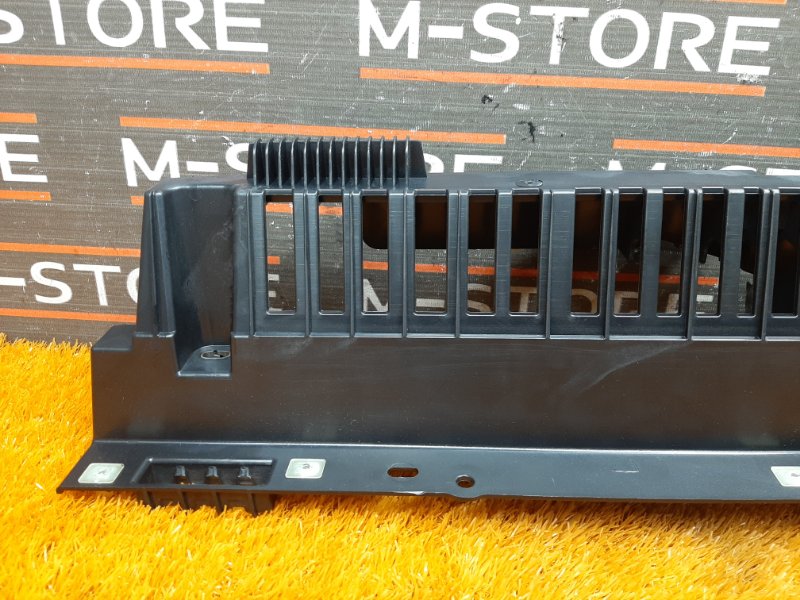 кронштейн направляющей шторки багажника, 930 рублей, Красноярск