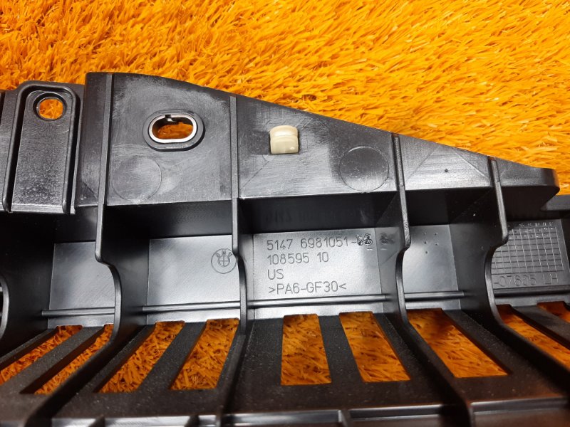 кронштейн направляющей шторки багажника, 930 рублей, Красноярск