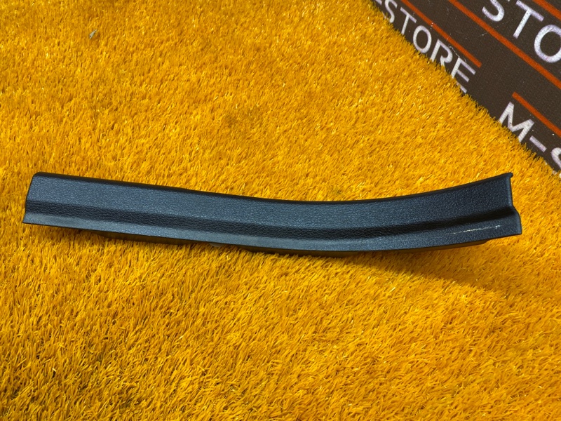 Накладка на порог салона, 350 рублей, Красноярск