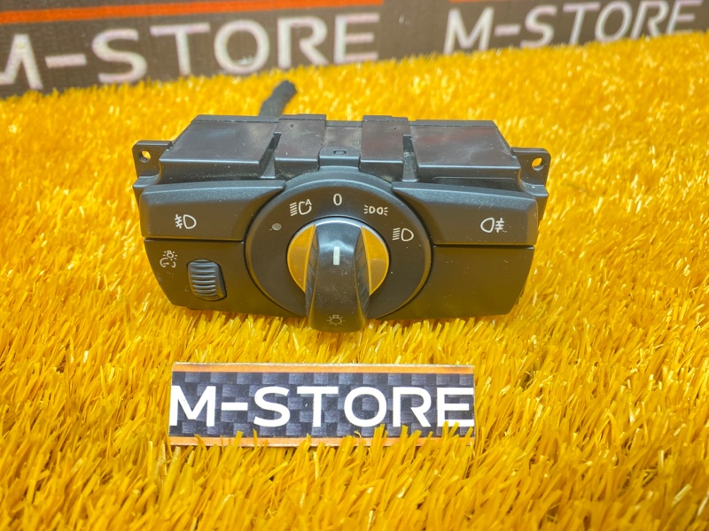 Переключатель света фар, 1000 рублей, Красноярск