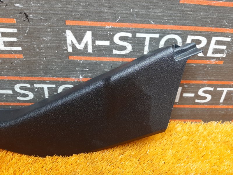 Накладка на порог салона, 350 рублей, Красноярск