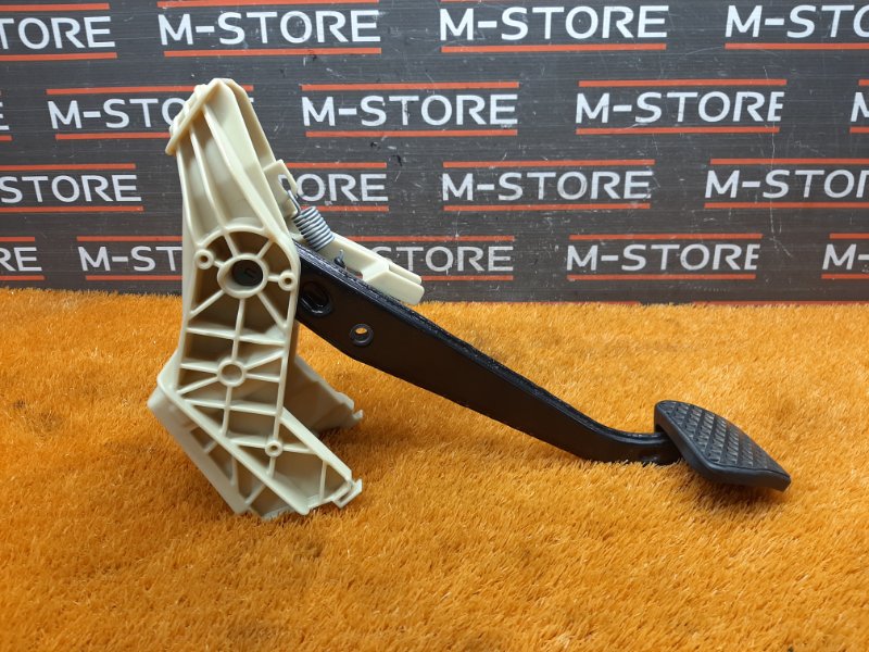 педаль тормоза, 440 рублей, Красноярск