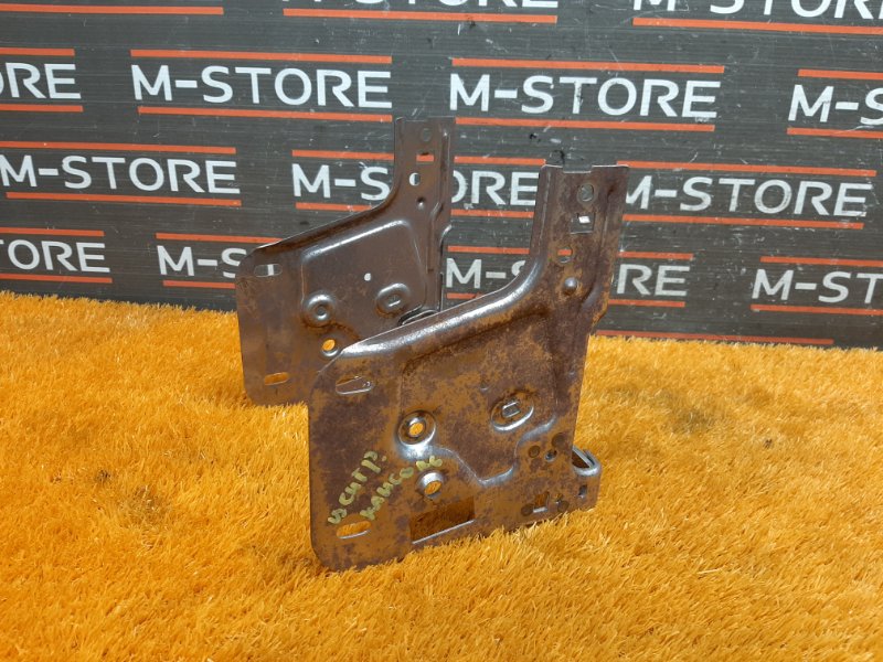 кронштейн центральной консоли, 300 рублей, Красноярск