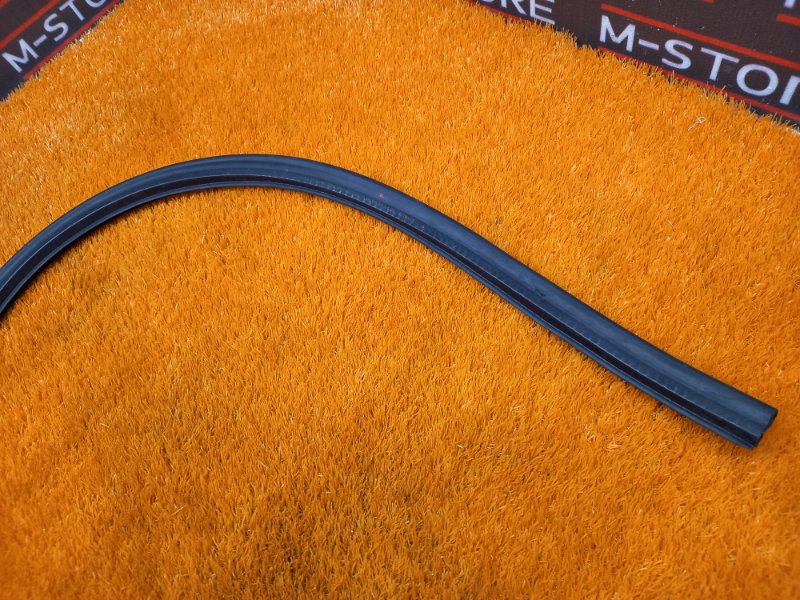 Уплотнитель капота, 630 рублей, Красноярск