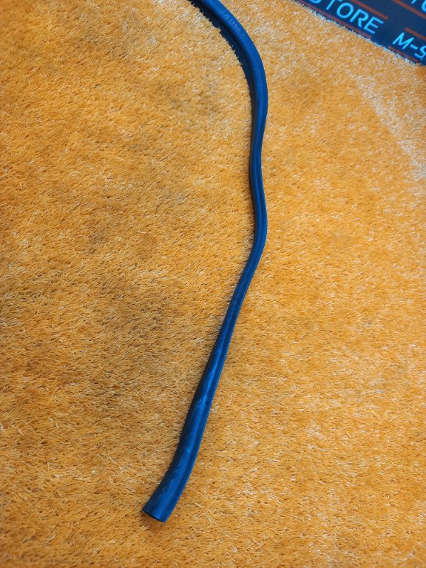 Уплотнитель капота, 570 рублей, Красноярск