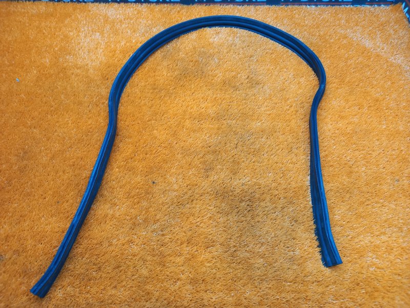 Уплотнитель капота, 570 рублей, Красноярск