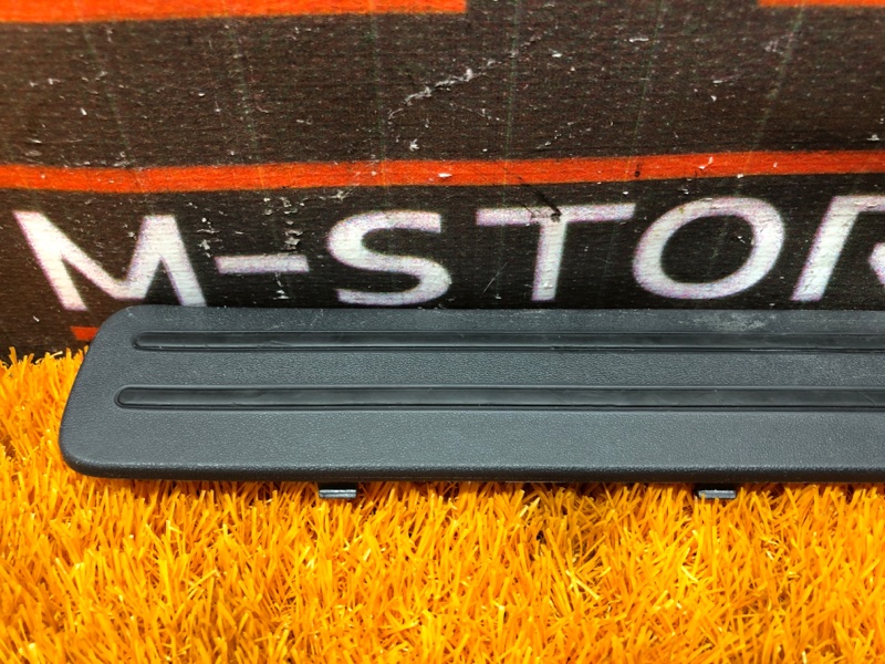 Накладка на порог салона, 300 рублей, Красноярск